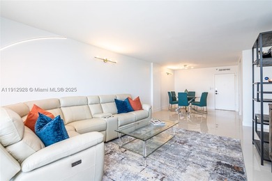 Live with intention in this stylish 2BR, 2BA condo at Commodore - photo 4
