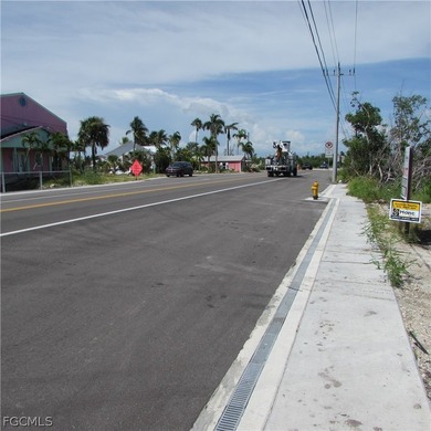 The first property on the south side in Historic Matlacha - photo 3