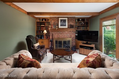 Welcome to this beautifully maintained end-unit townhome that - photo 11