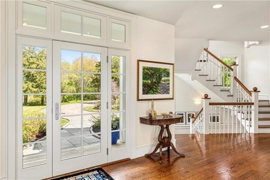 Set on 14.5 acres with 435 feet of private coastline, Southwinds - photo 7