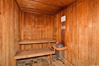 Legal Lodging Unit in Waikiki! Well-maintained studio on the - photo 19