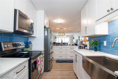 Cape Coral Lakes Area Condo For Sale in Cape Coral Florida