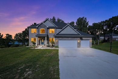 Motivated Seller! Moments from Oxford, Ortonville and Lake - photo 1