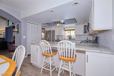 MOVE-IN READY COASTAL CONDO in one of SW Cape Coral's most - photo 9