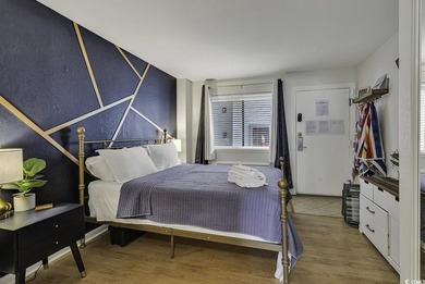 End unit on the 7th floor, this 1BR/1BA has been updated and it - photo 4