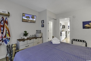 End unit on the 7th floor, this 1BR/1BA has been updated and it - photo 9