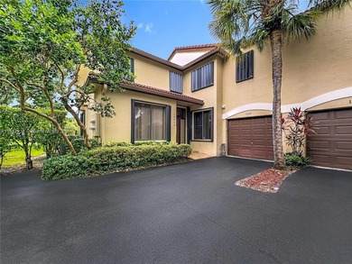 (private lake, pond, creek) Condo For Sale in Plantation Florida