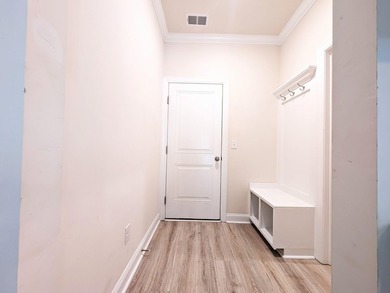 Interior freshly repainted less than a year ago! Located in - photo 5