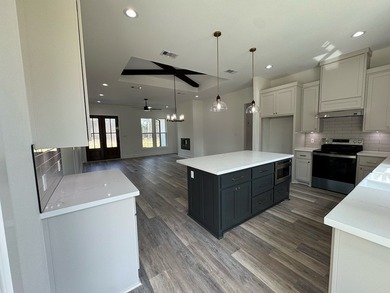 Exquisite modern new construction offering 1,755 sq ft of - photo 10