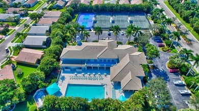 Enjoy peaceful lake views from this well-maintained villa in the - photo 45