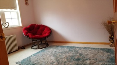Sunny and Bright 2 Bedrooms Garden Apartment on the 1st Floor in - photo 13