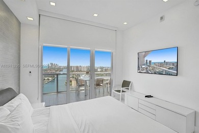 Premier corner penthouse offering the best two-bedroom layout - photo 16