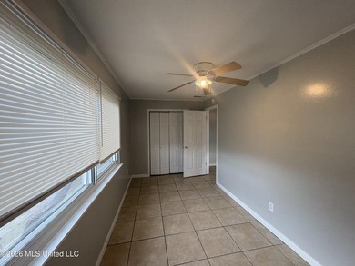 Looking to expand your investment portfolio? This 15-unit - photo 16