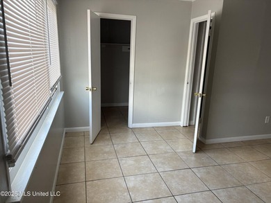 Looking to expand your investment portfolio? This 15-unit - photo 17