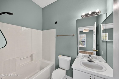 Beautifully updated end-unit condo in the heart of Jacksonville! - photo 22