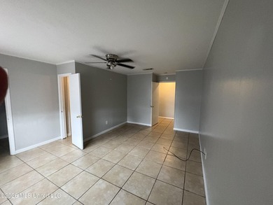 Looking to expand your investment portfolio? This 15-unit - photo 28
