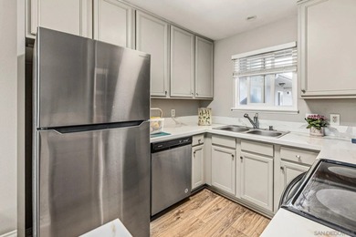 Location! Location, Location! This top-floor 3rd-story condo is - photo 4