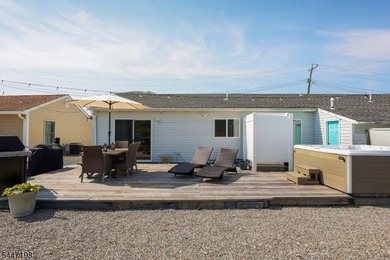Immaculate turn key waterfront ranch in the desirable Skippers - photo 11