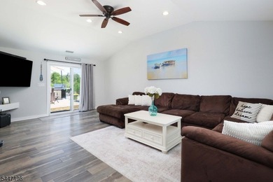 Immaculate turn key waterfront ranch in the desirable Skippers - photo 15
