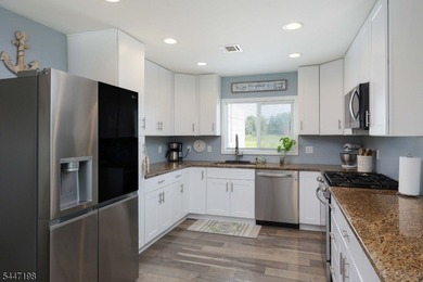 Immaculate turn key waterfront ranch in the desirable Skippers - photo 17