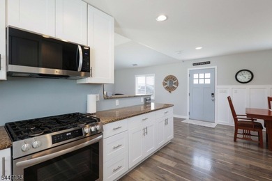 Immaculate turn key waterfront ranch in the desirable Skippers - photo 23