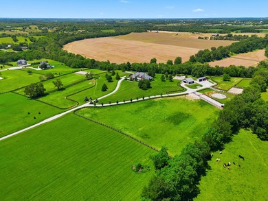 Beautifully maintained, thoughtfully appointed, and ideally - photo 5