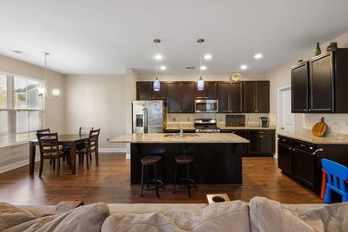 Welcome to 123 Fulmar Rd, an impeccably maintained residence - photo 8