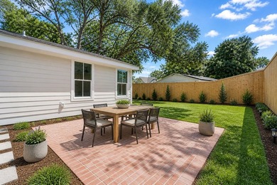 Beautifully renovated 3-bedroom, 2-bath home in Riverland - photo 4