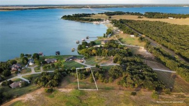 Lake Lot For Sale in Corsicana, Texas