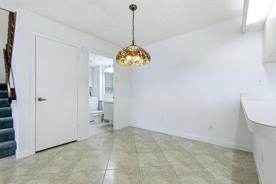 Welcome to this lovingly cared for waterfront townhome centrally - photo 13