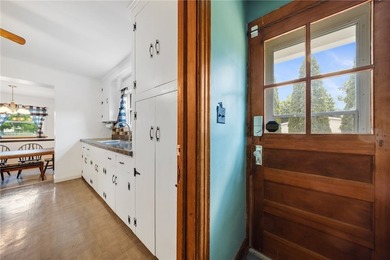 Welcome home to this spacious and well cared for property - photo 19