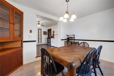 Welcome home to this spacious and well cared for property - photo 20