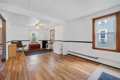 Welcome home to this spacious and well cared for property - photo 23