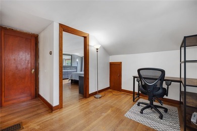 Welcome home to this spacious and well cared for property - photo 32