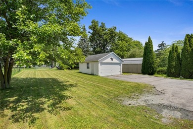 Welcome home to this spacious and well cared for property - photo 41