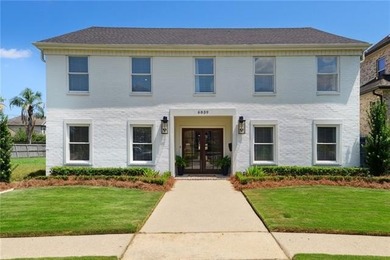 Lake Pontchartrain Townhome/Townhouse Active Under Contract in New Orleans Louisiana
