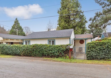 Rogue River Home For Sale in Grants Pass Oregon