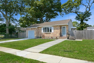 Welcome to 58 Highland Ave located in the well-sought Patchogue - photo 3