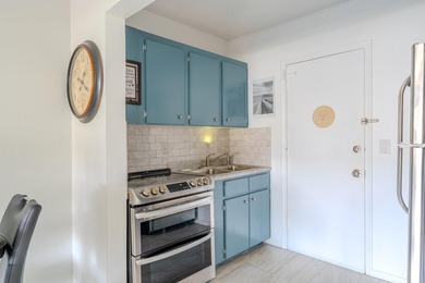 Beautifully done unit in Imperial Point for a great value ! Step - photo 12