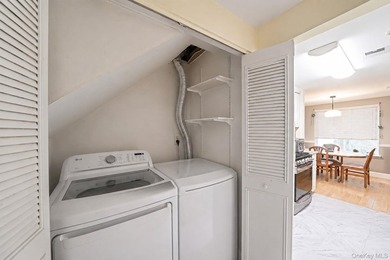 Move-In Ready End Unit Condo! Welcome to this beautifully - photo 15