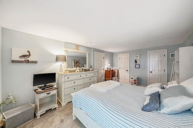 Move-In Ready End Unit Condo! Welcome to this beautifully - photo 21