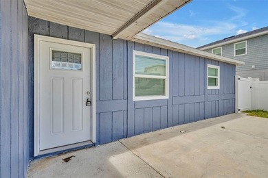 Welcome to your new home in beautiful Hudson, this 3 bedroom / 1 - photo 3