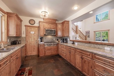 Welcome to Castle Glen Estates, one of Big Bear Lake's most - photo 26