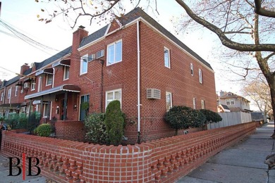 Take advantage of this rare opportunity to own a move-in-ready - photo 3