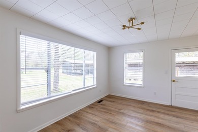 Completely remodeled lakefront home on Harris Brake Lake! This - photo 9