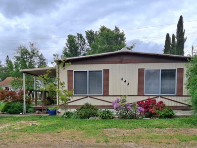 Rogue River Home For Sale in Grants Pass Oregon