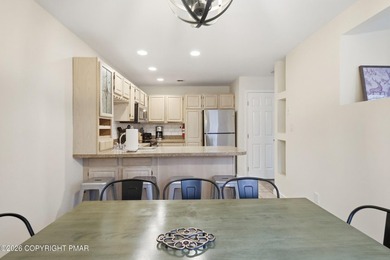 Welcome to your dream Pocono Mountain retreat! This turn-key - photo 17