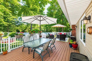Beautifully maintained ranch built in 1992, offering comfort - photo 8