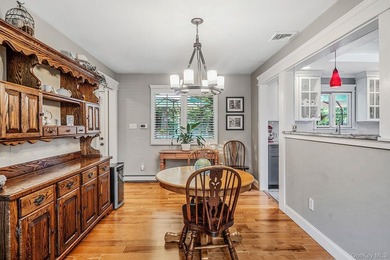 Beautifully maintained ranch built in 1992, offering comfort - photo 9
