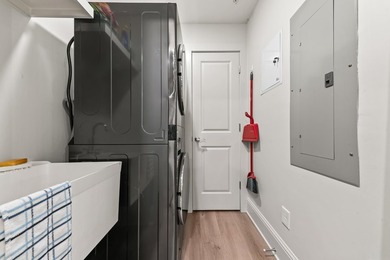 Beautifully renovated 2-bedroom, 2-bath Lake Club Condo with a - photo 21